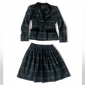 Liz Claiborne Classics 100% Wool Plaid Skirt Suit Set Size 4 Velvet Trim